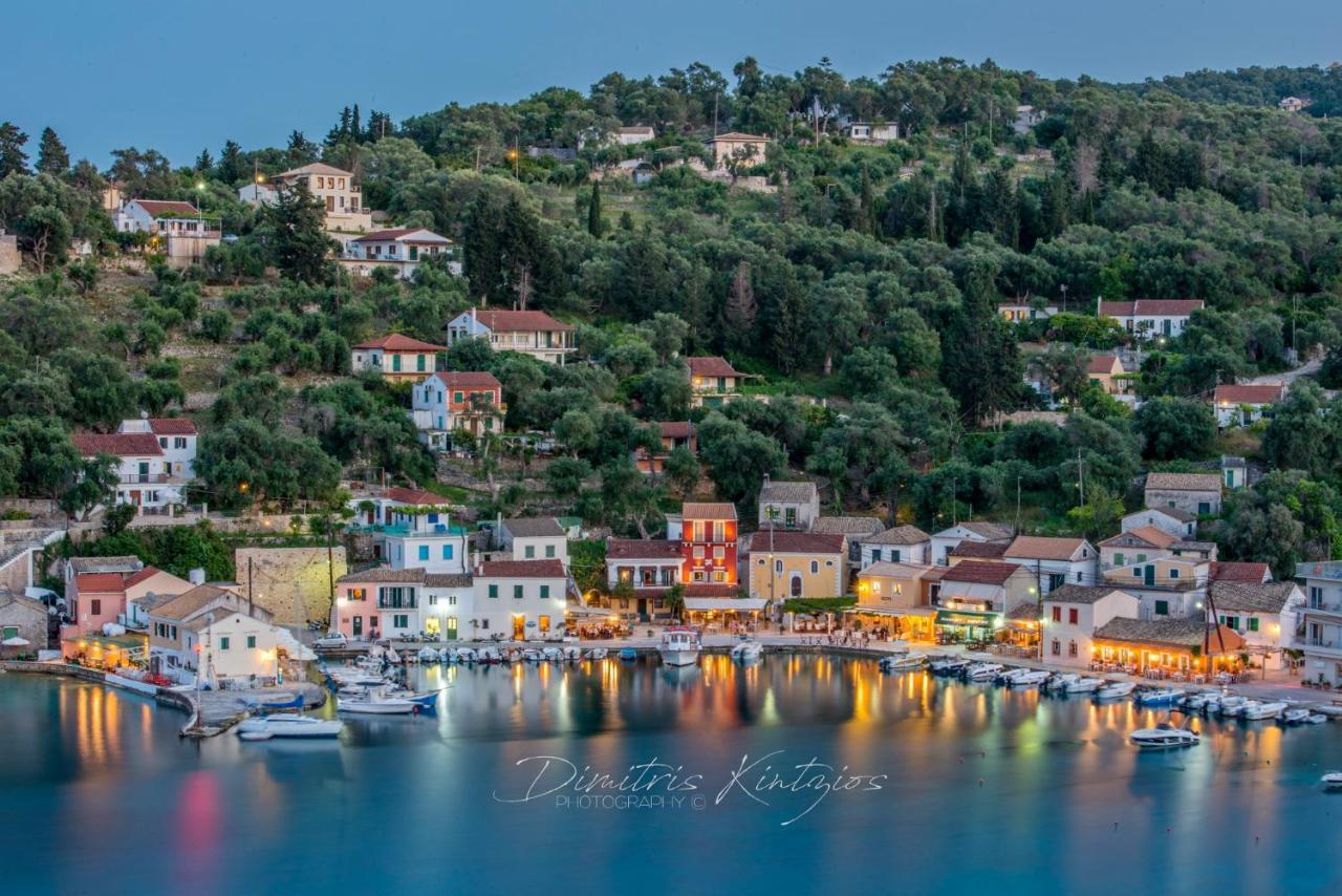 Paxos Fairytales Lovenest 2 Гайос Екстериор снимка