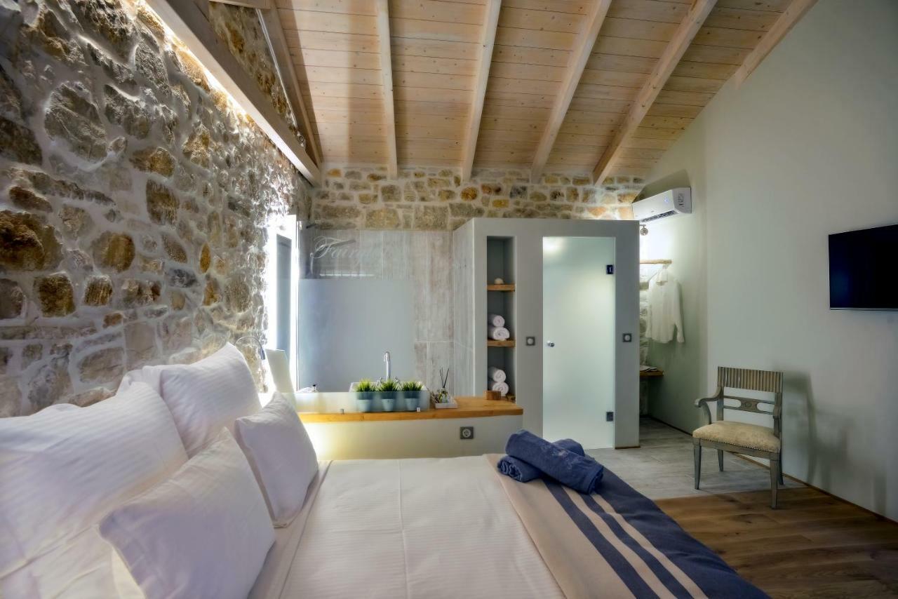 Paxos Fairytales Lovenest 2 Гайос Екстериор снимка